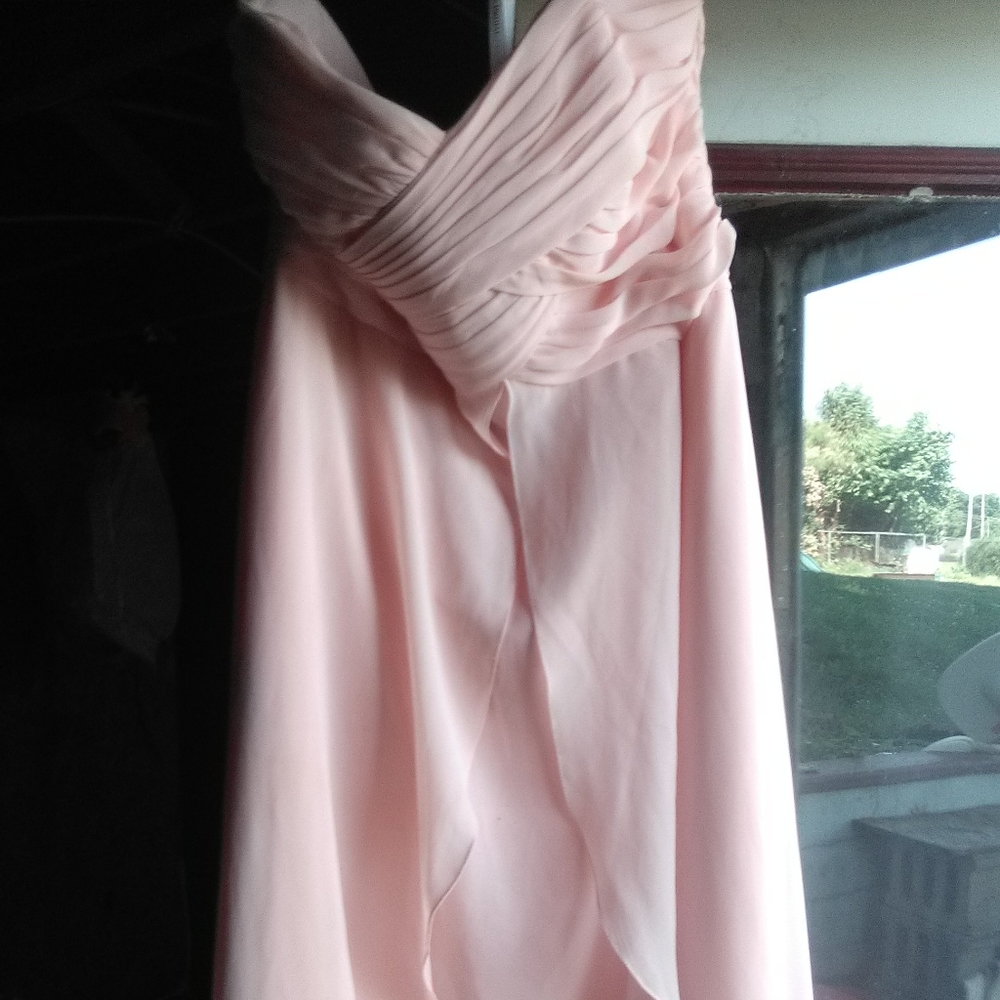 Dress - Picture 3 of 3